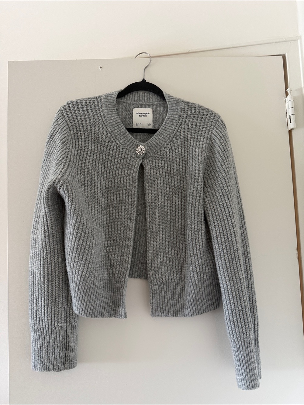 Abercrombie & Fitch Gray Ribbed Knit Cardigan with Decorative Clasp